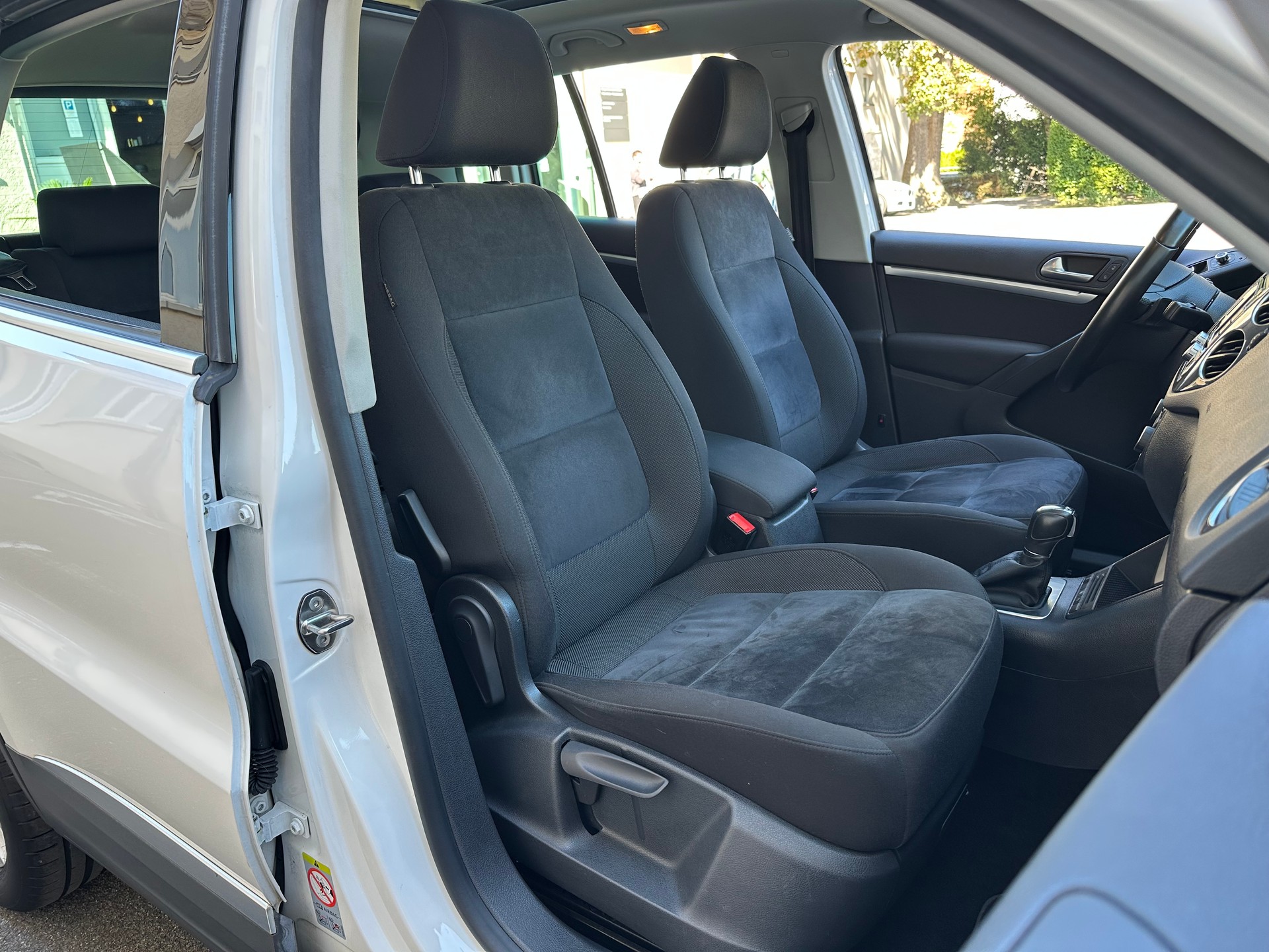 VW Tiguan 2.0 TSI Sport&Style 4Motion DSG-image-13