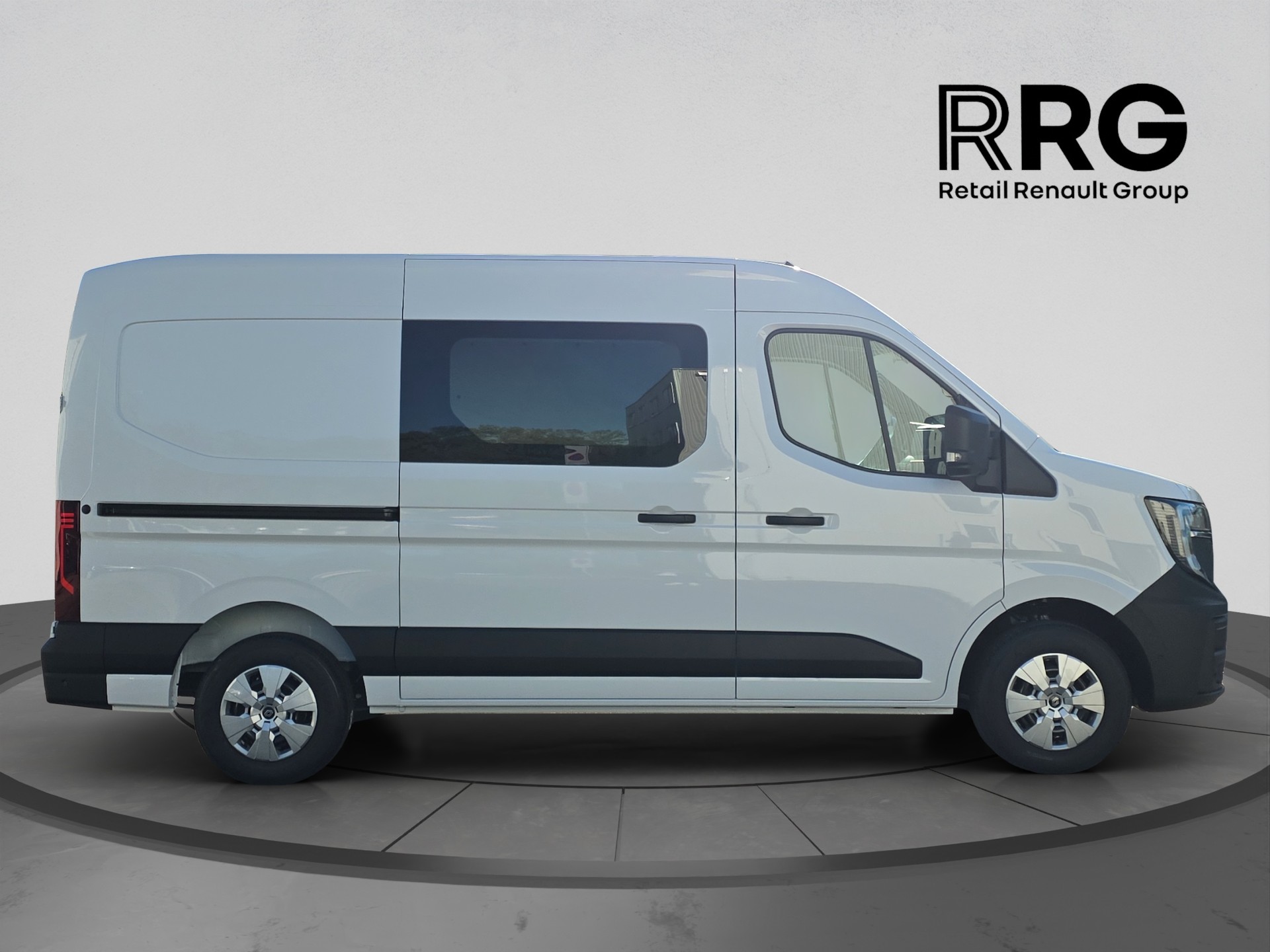 RENAULT Master T35 2.0 Blue dCi 150 L2H2 Advance-image-1