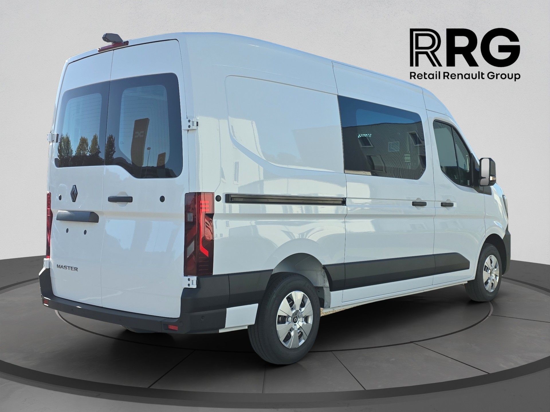 RENAULT Master T35 2.0 Blue dCi 150 L2H2 Advance-image-2