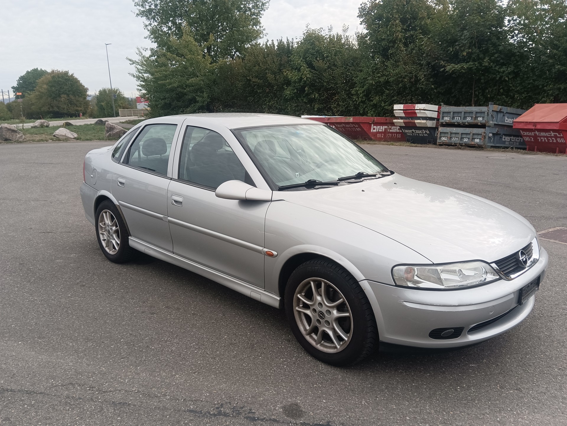 OPEL VECTRA-image-1