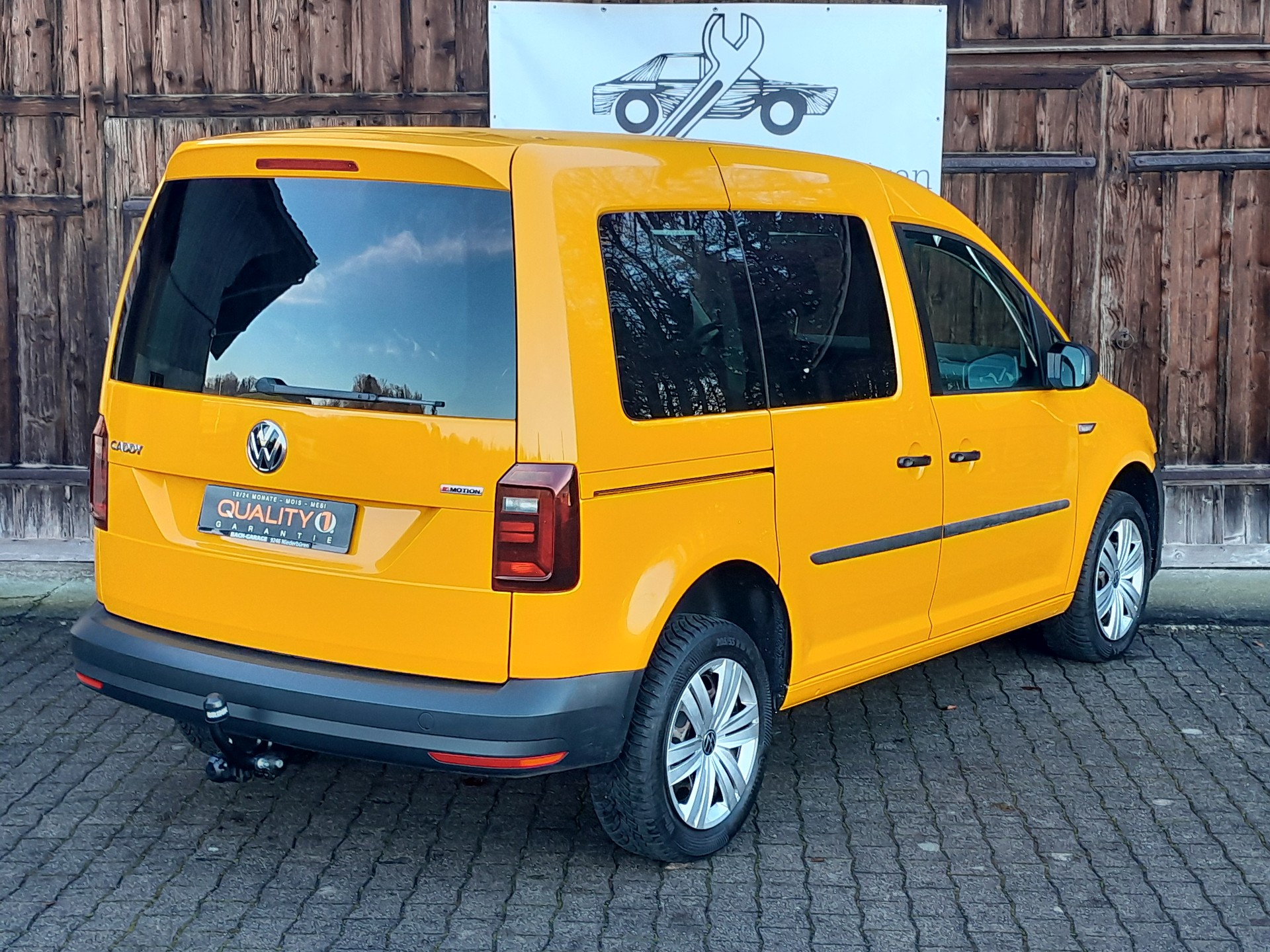 VW Caddy 2.0 TDI Trendline 4Motion-image-1
