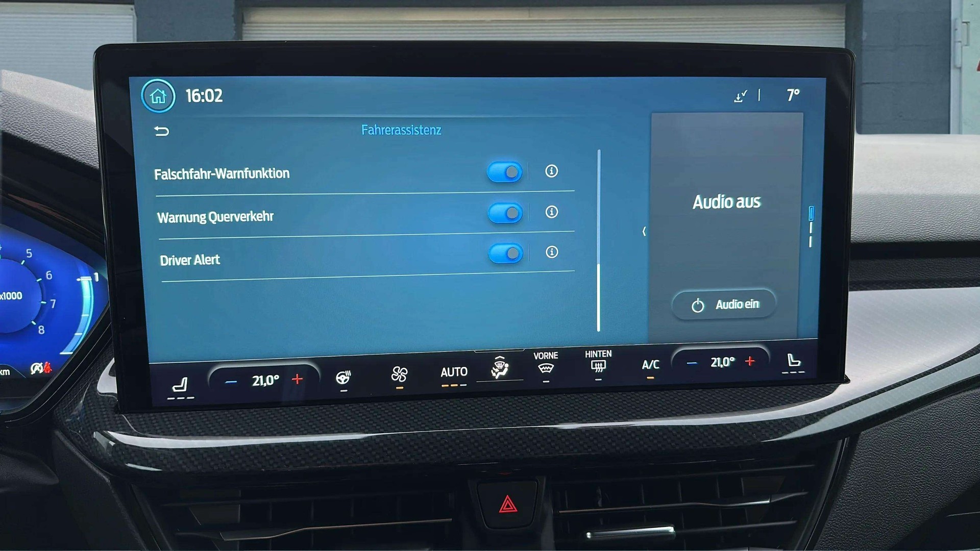 FORD Focus 1.0 MHEV ST-Line X Automat 155PS mit B&O Soundsystem & Werksgarantie-image-18