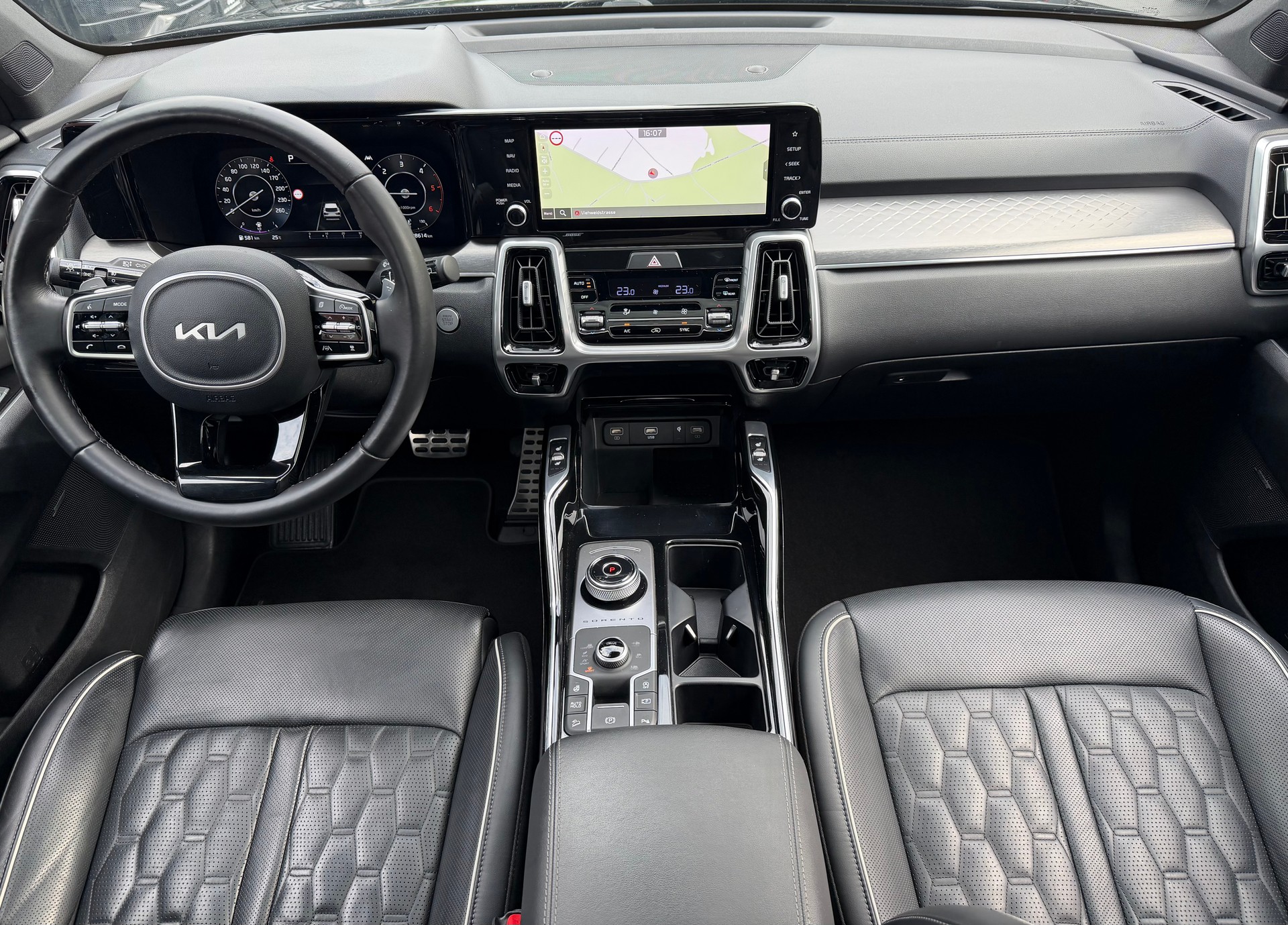KIA Sorento 2.2 CRDI DCT Style-image-18