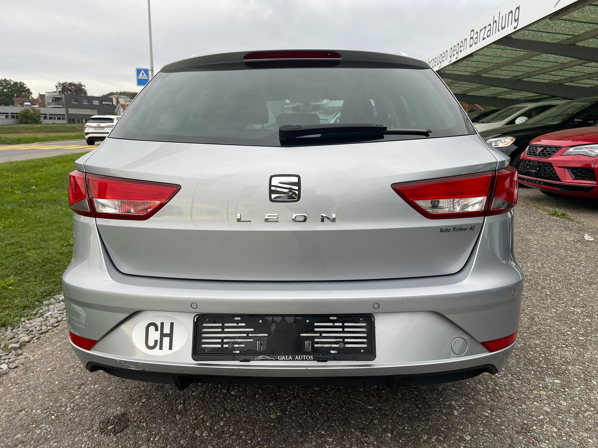 SEAT Leon ST 1.6 TDI CR Style DSG-image-4