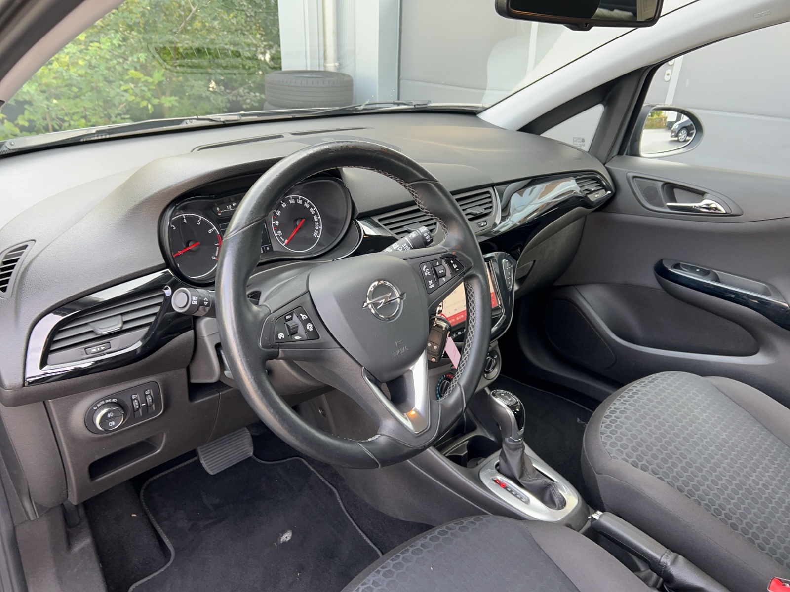 OPEL Corsa 1.4 TP Enjoy Automatic-image-9