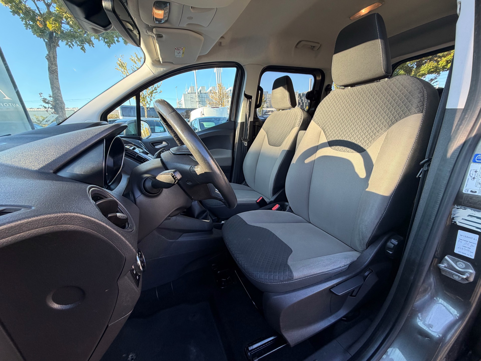 FORD Tourneo Courier 1.0 SCTi Trend-image-8