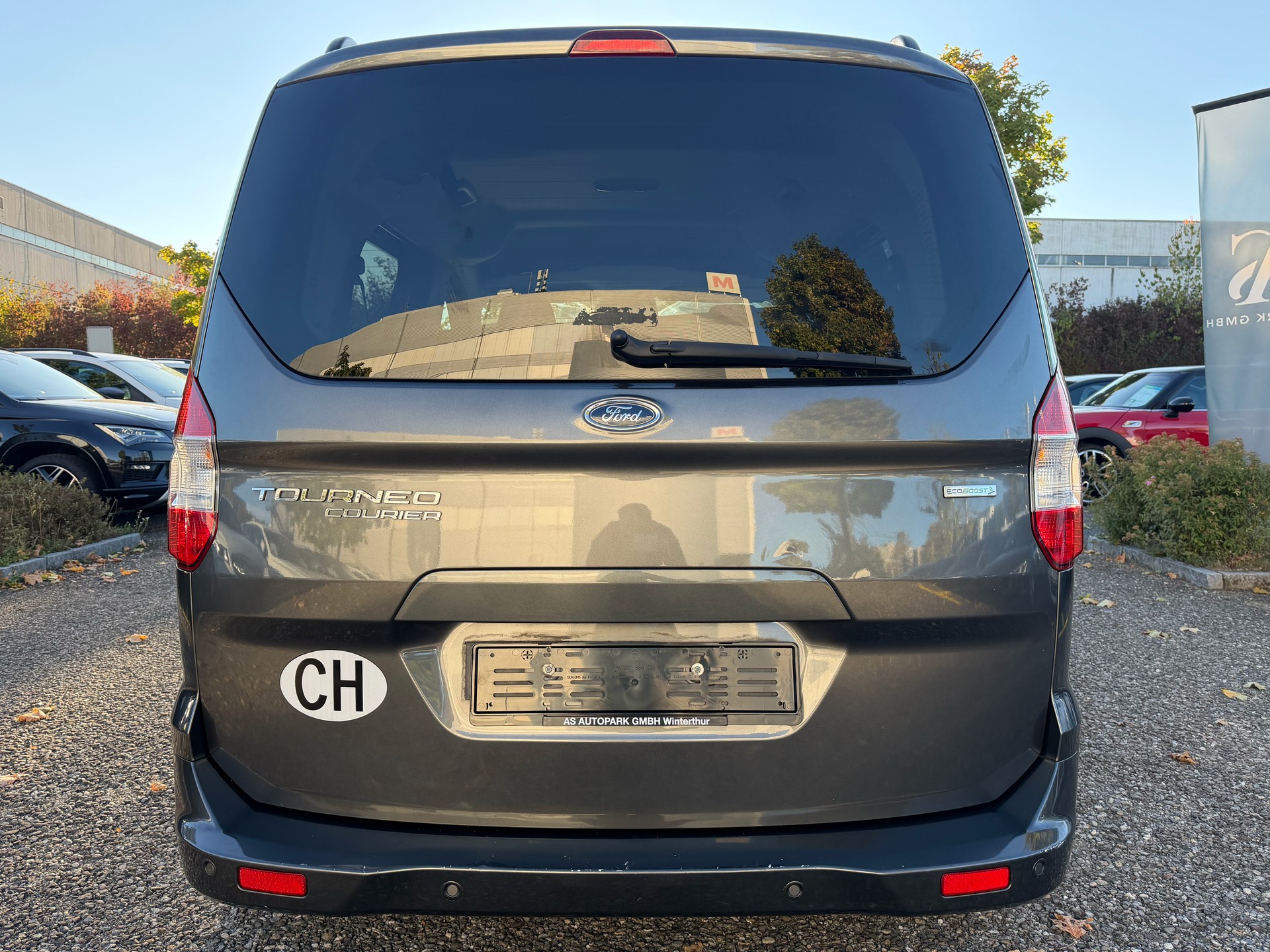 FORD Tourneo Courier 1.0 SCTi Trend-image-5