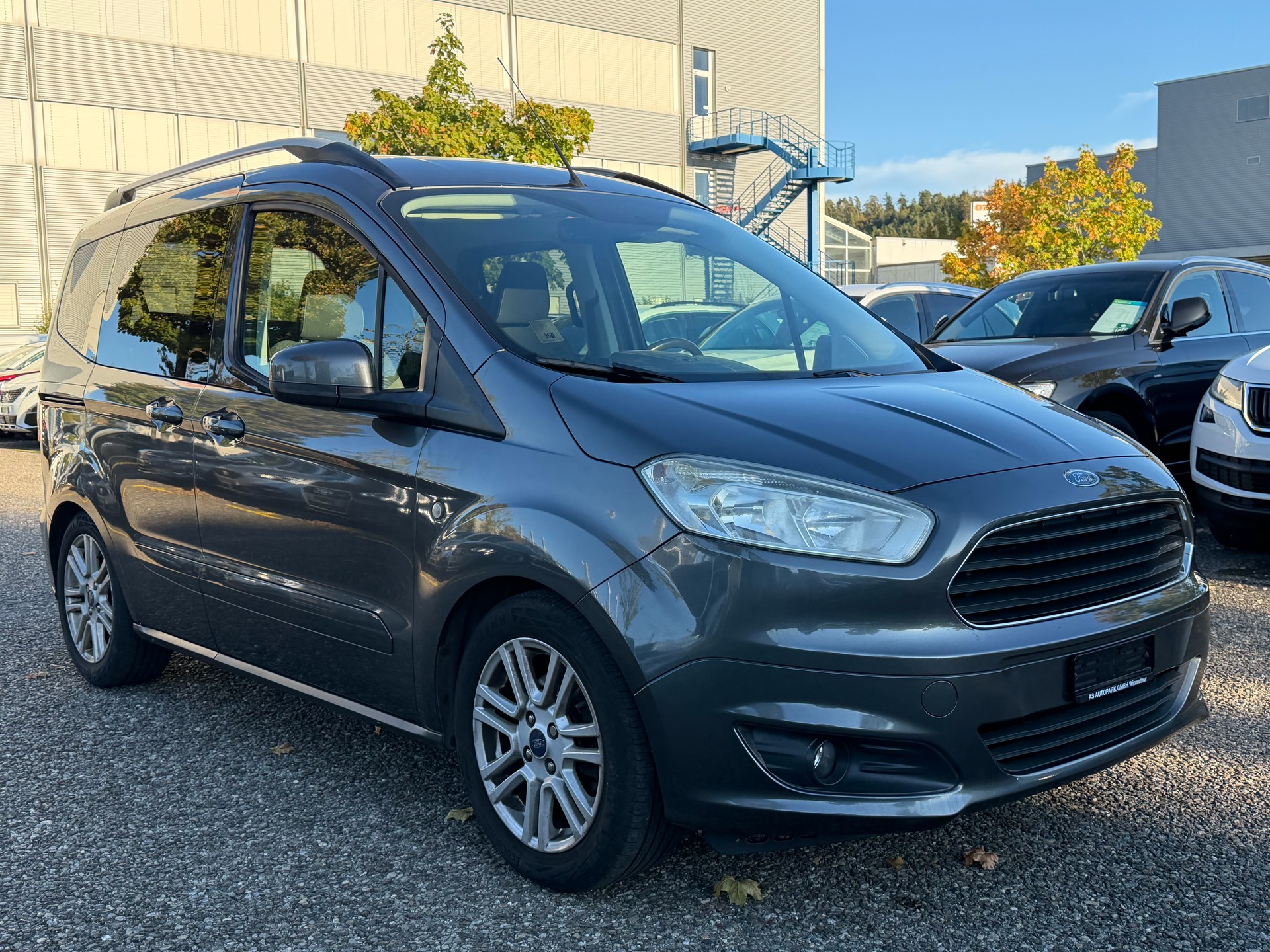 FORD Tourneo Courier 1.0 SCTi Trend-image-2
