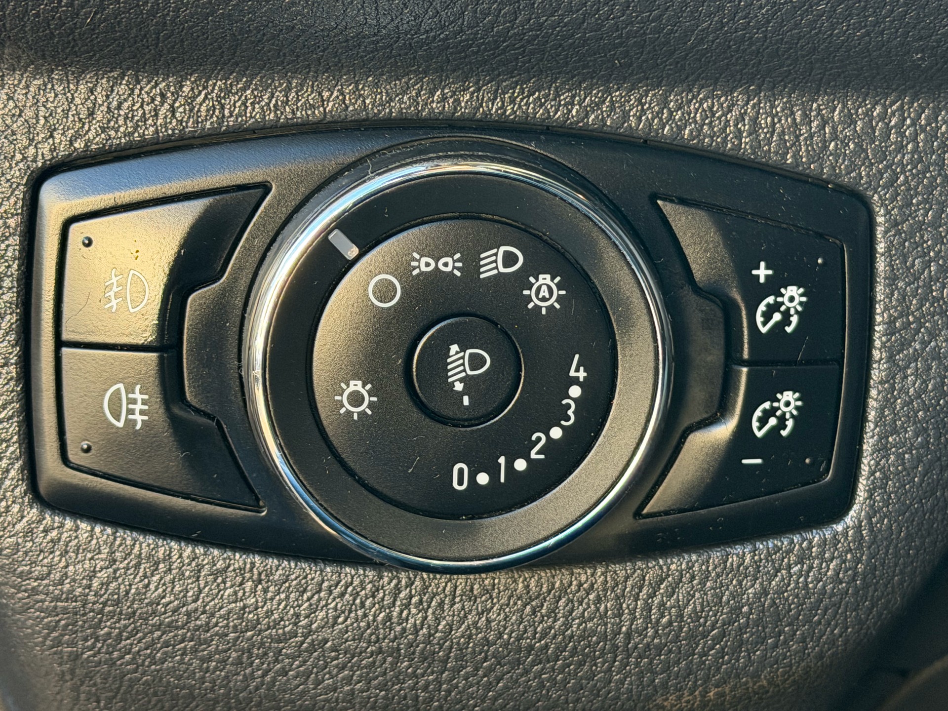 FORD Tourneo Courier 1.0 SCTi Trend-image-14