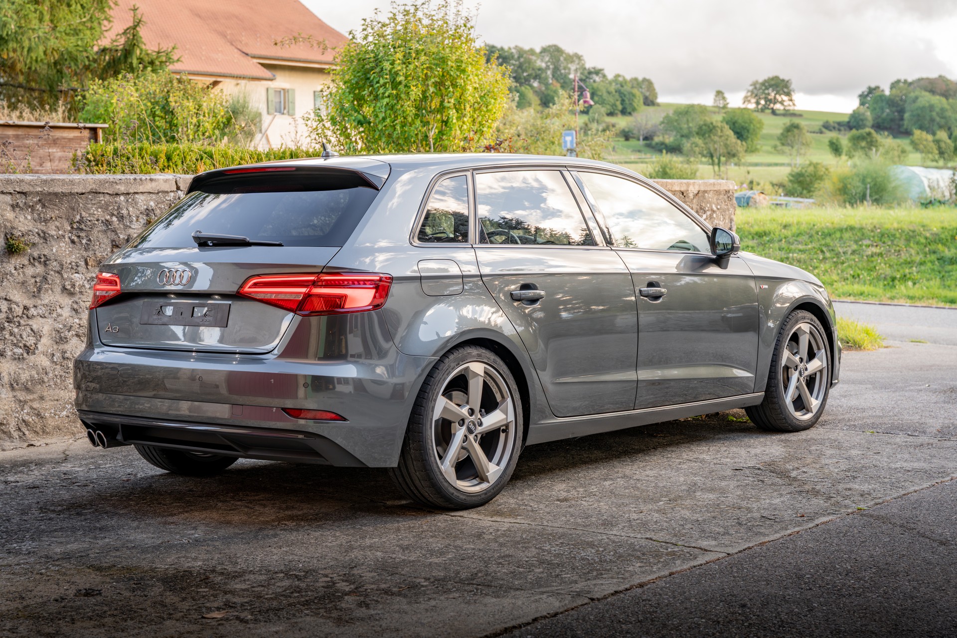 AUDI 2.0 TDI 184 Sport qu. S-Tronic-image-1