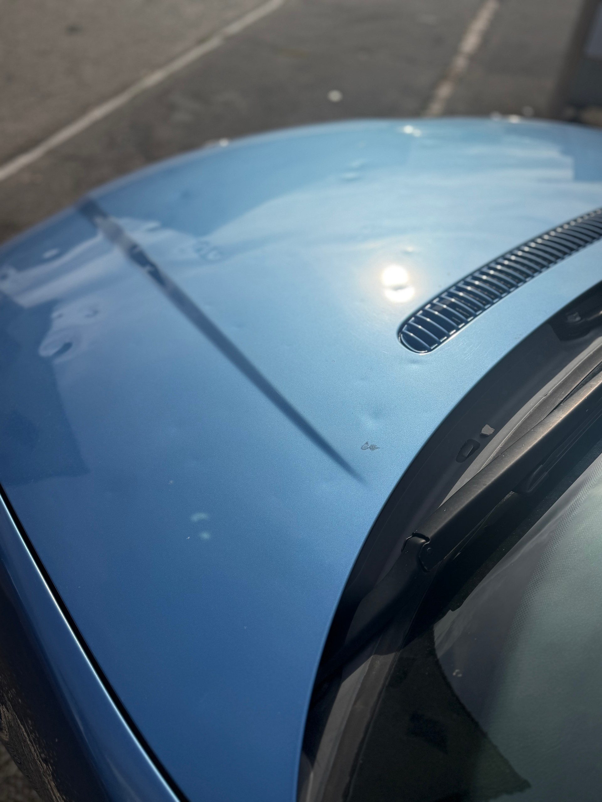 BMW 330i-image-8