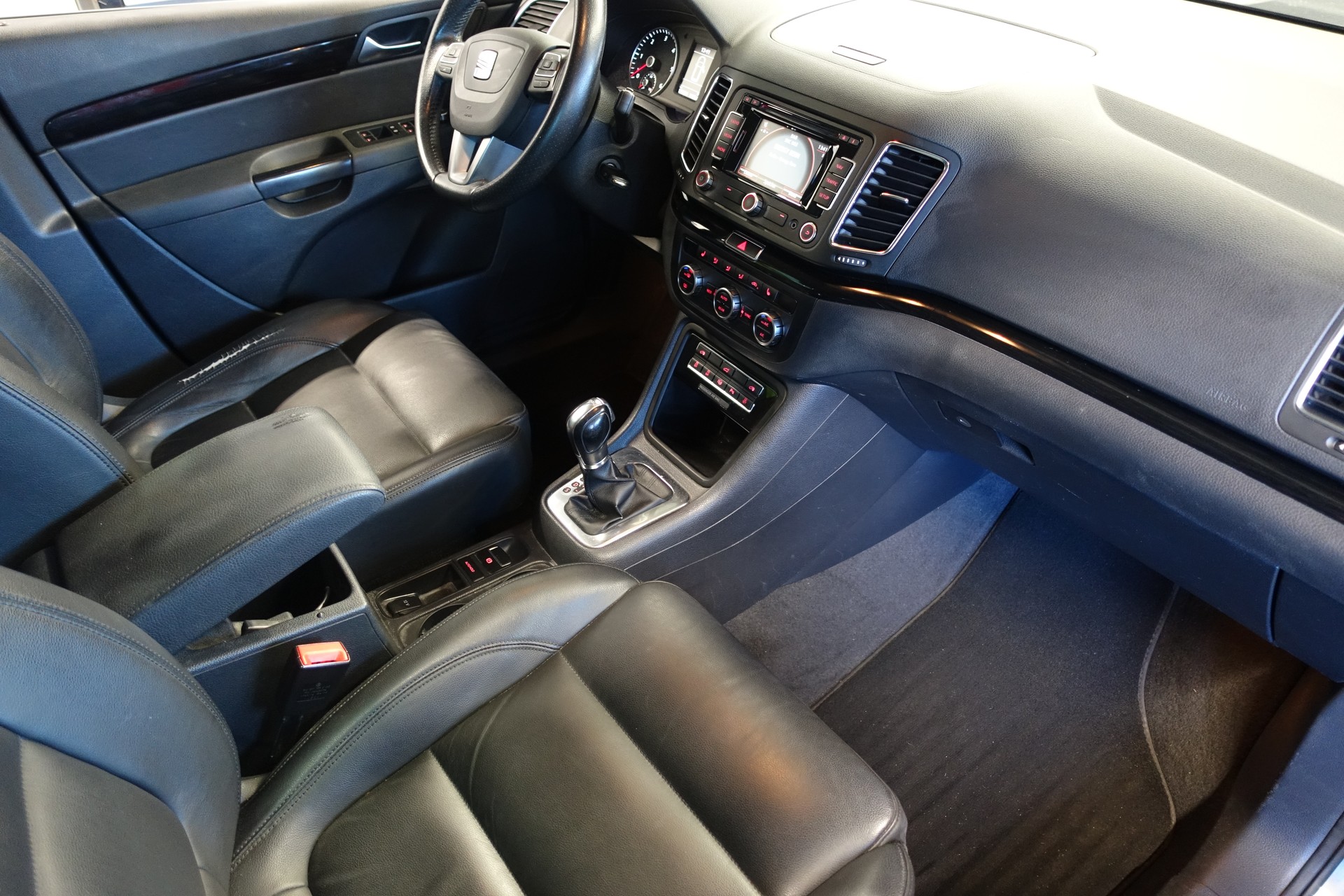SEAT Alhambra 2.0 TDI Style Eco DSG-image-11