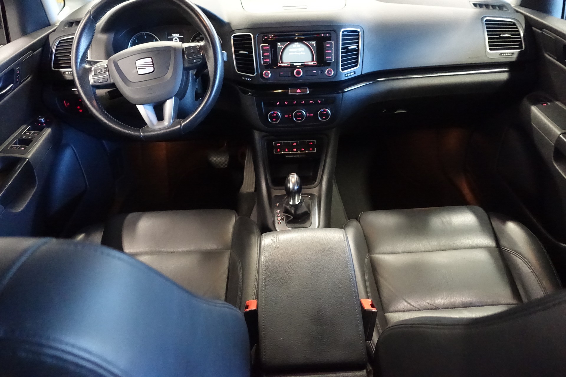 SEAT Alhambra 2.0 TDI Style Eco DSG-image-13