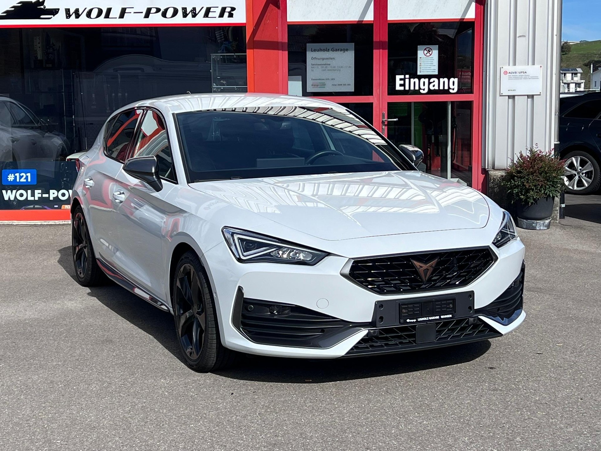 CUPRA Leon 2.0 TSI DSG-image-0