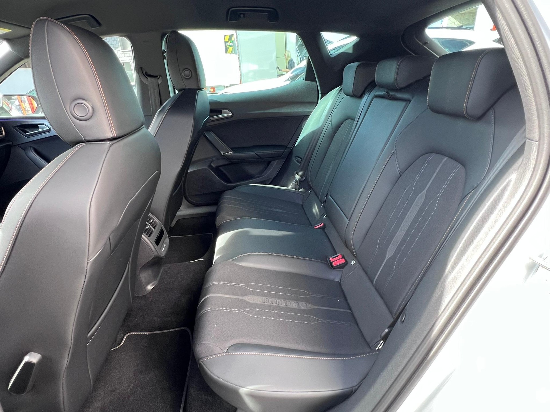 CUPRA Leon 2.0 TSI DSG-image-7