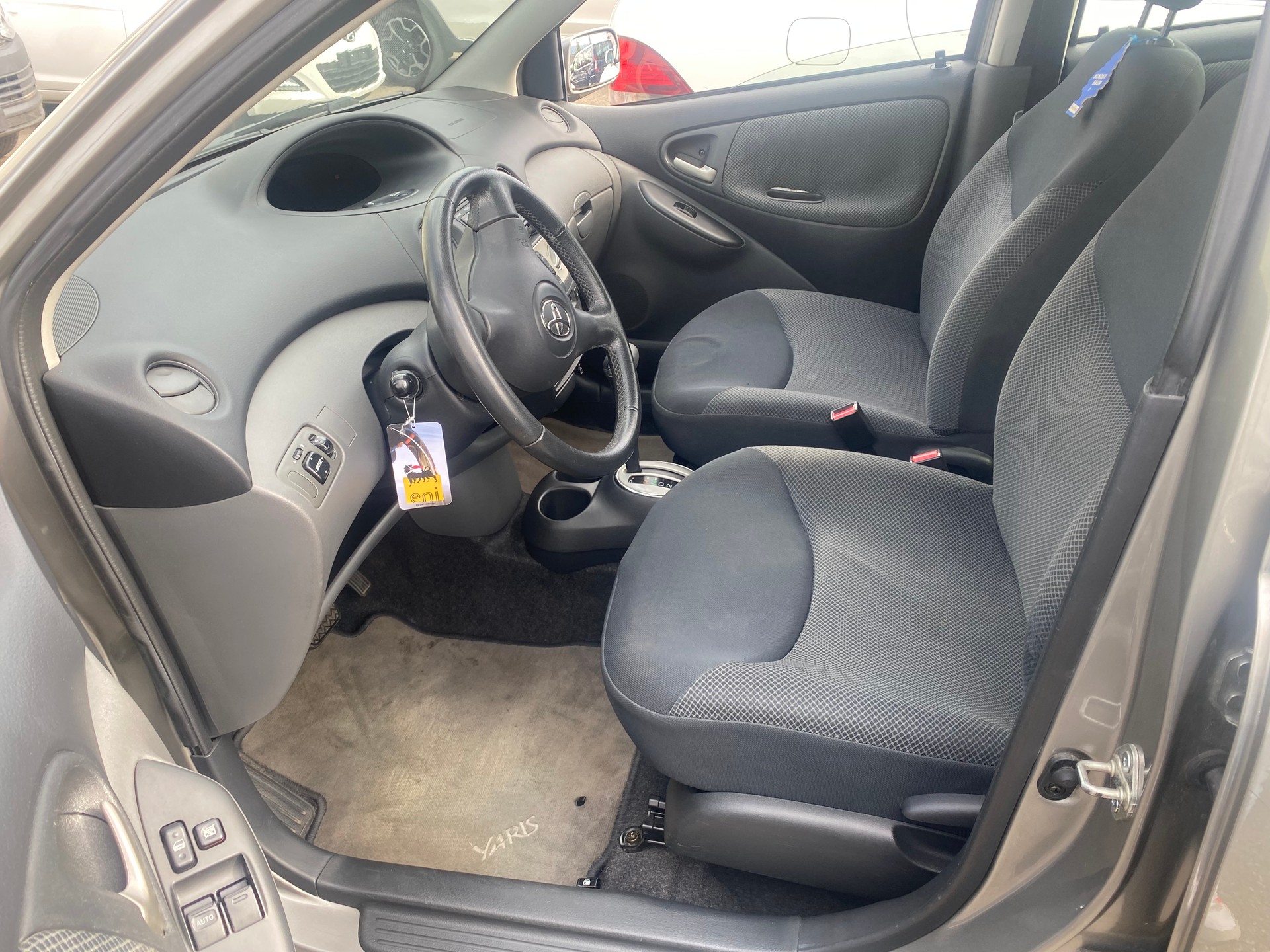 TOYOTA Yaris 1.3-image-10