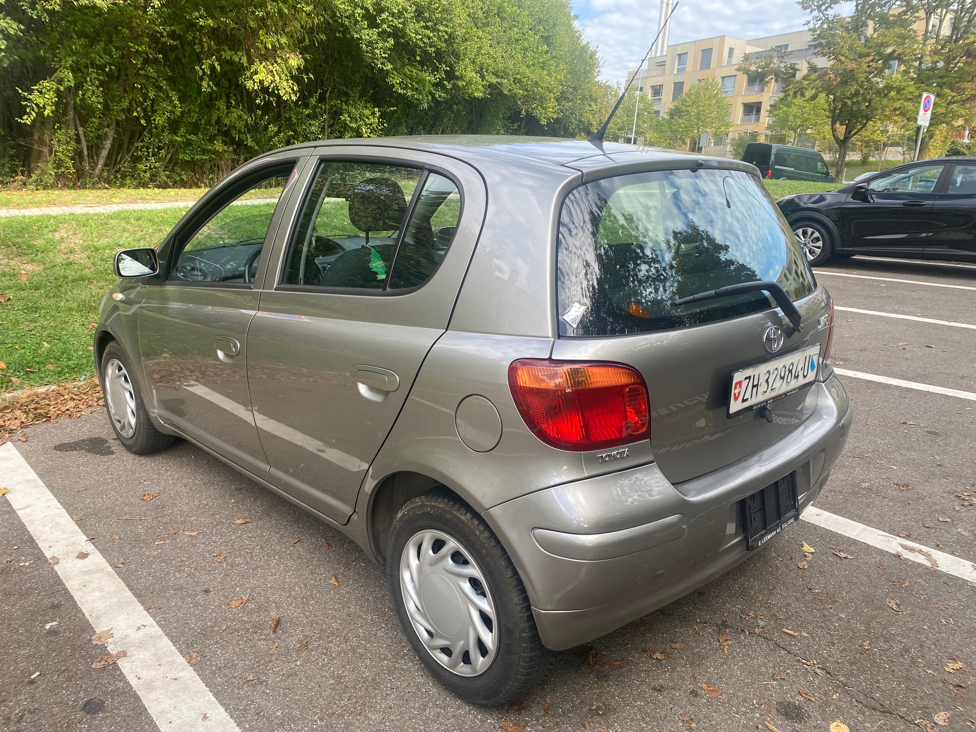TOYOTA Yaris 1.3-image-6