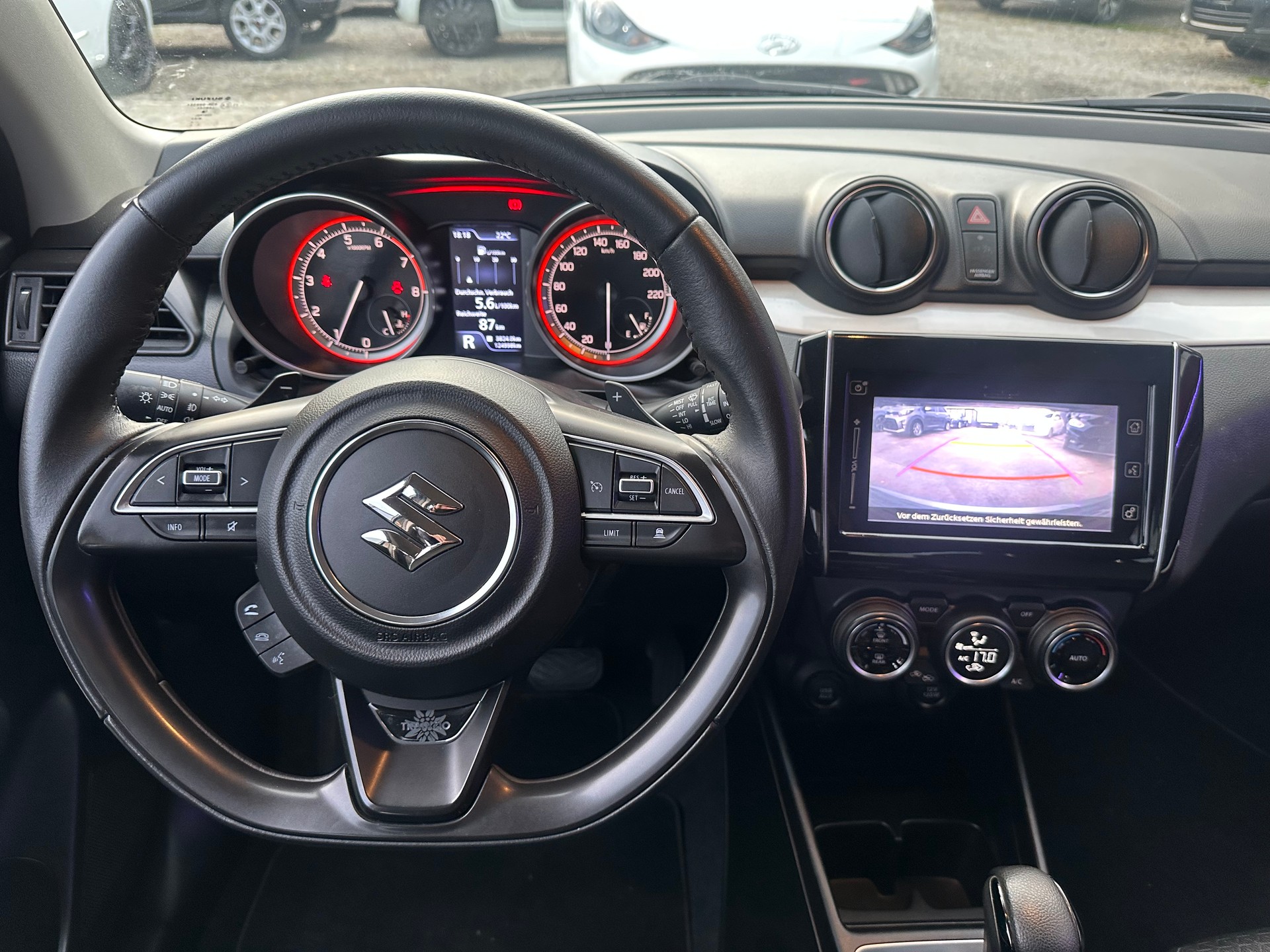 SUZUKI Swift 1.0 12V Tradizio Top Automatic-image-14