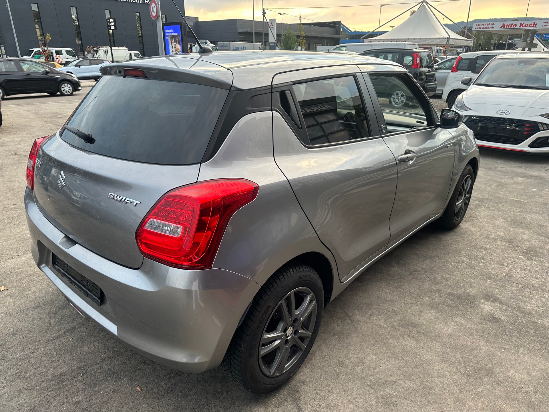 SUZUKI Swift 1.0 12V Tradizio Top Automatic-image-6