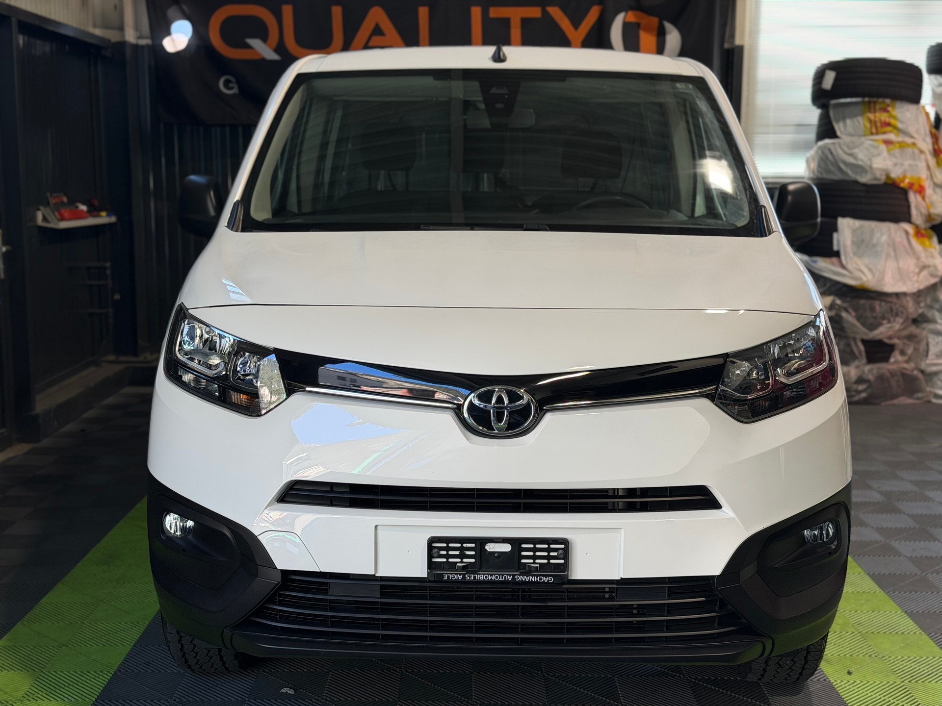 TOYOTA Proace City Van 1.5D Active Long 4x4-image-5