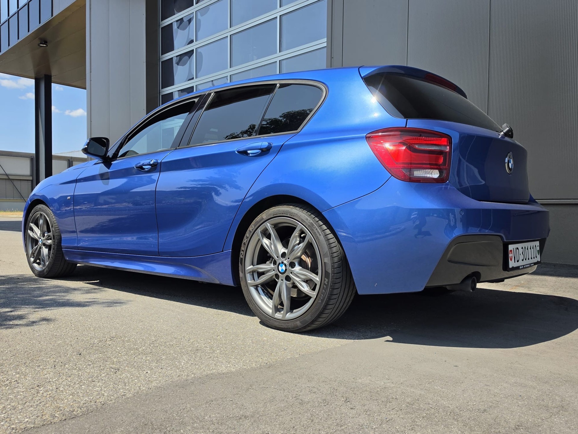 BMW 120d-image-1