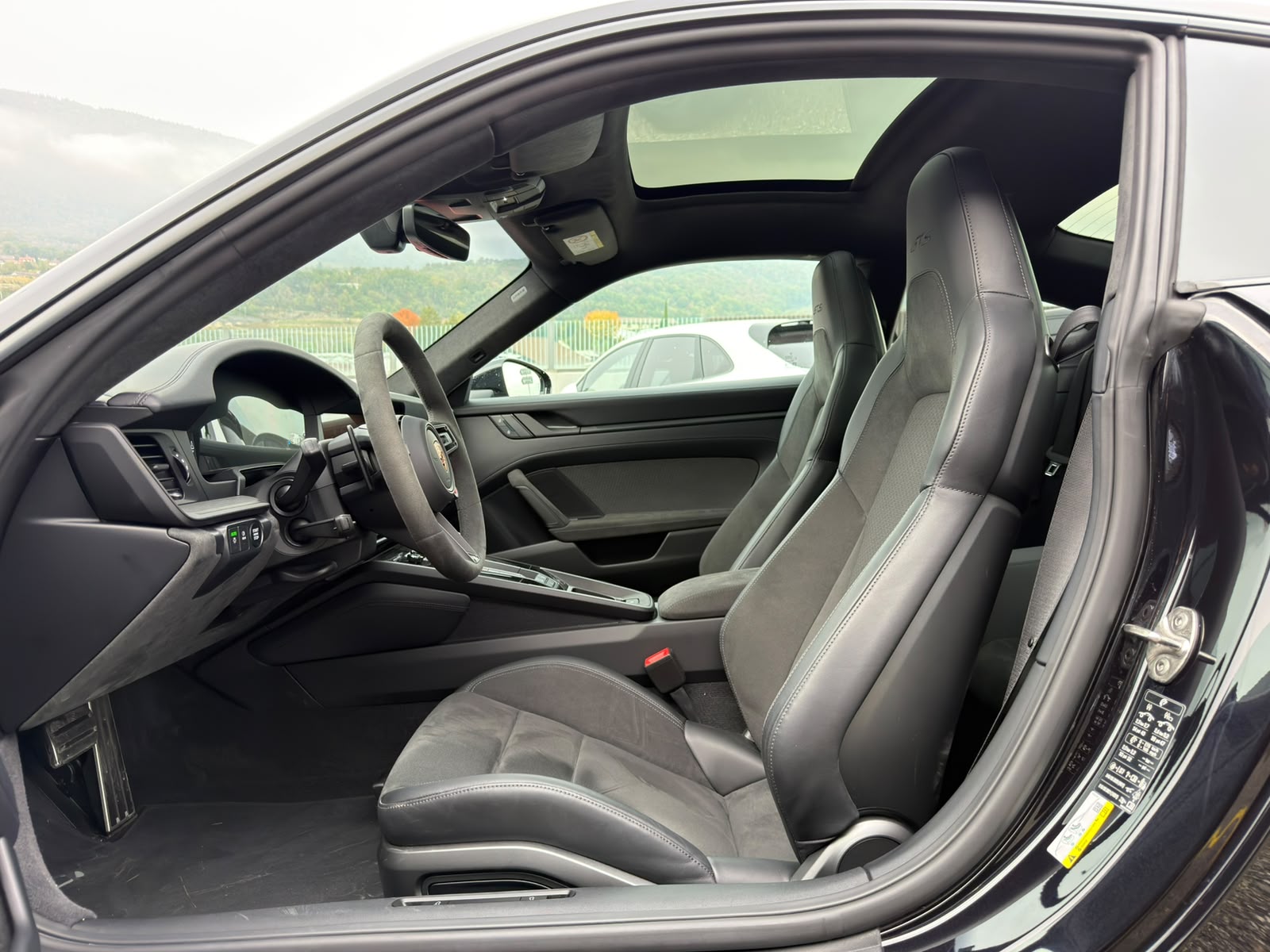 PORSCHE 911 Carrera GTS PDK-image-17