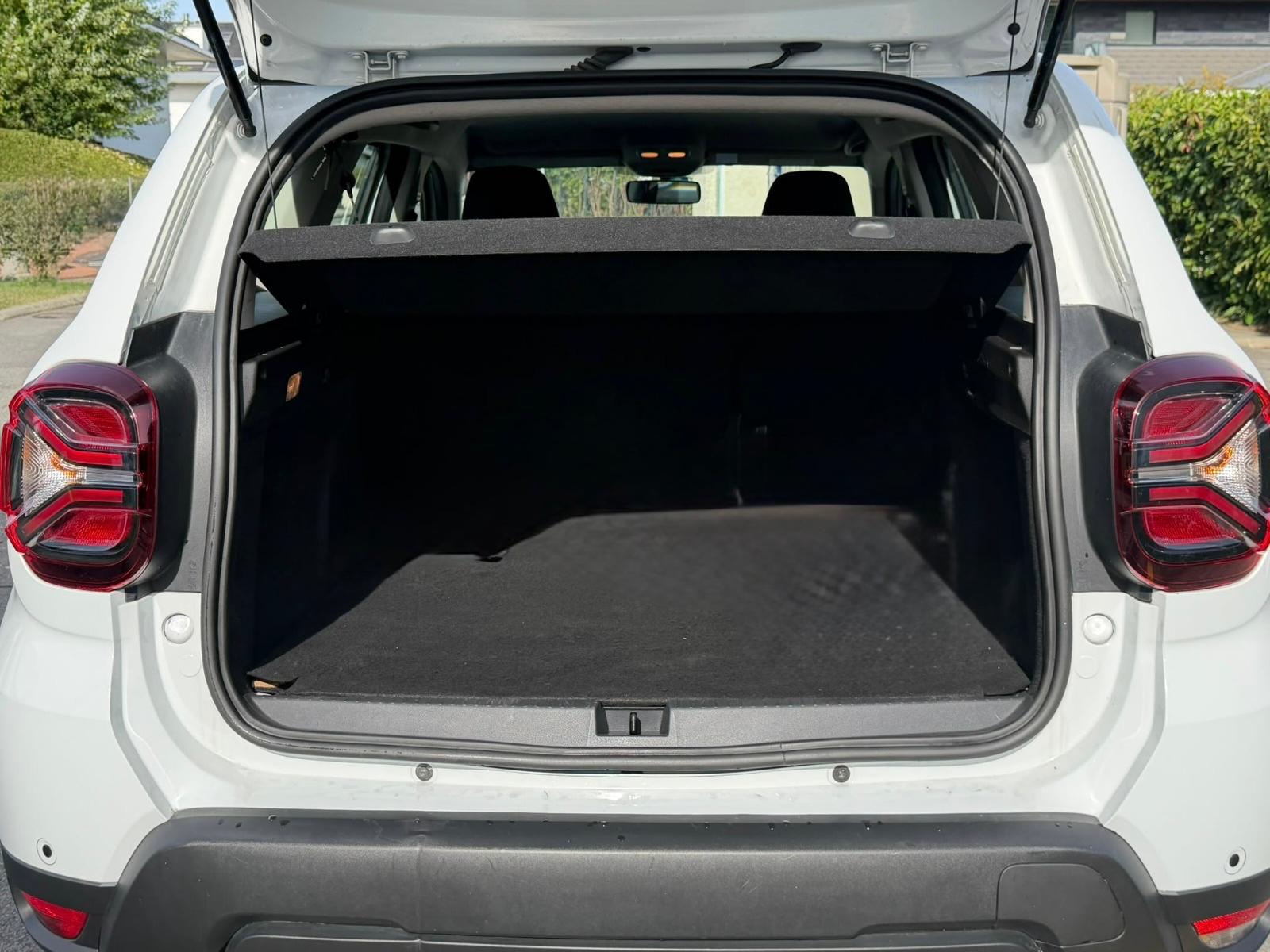 DACIA Duster TCe 150 Comfort 4x4-image-26