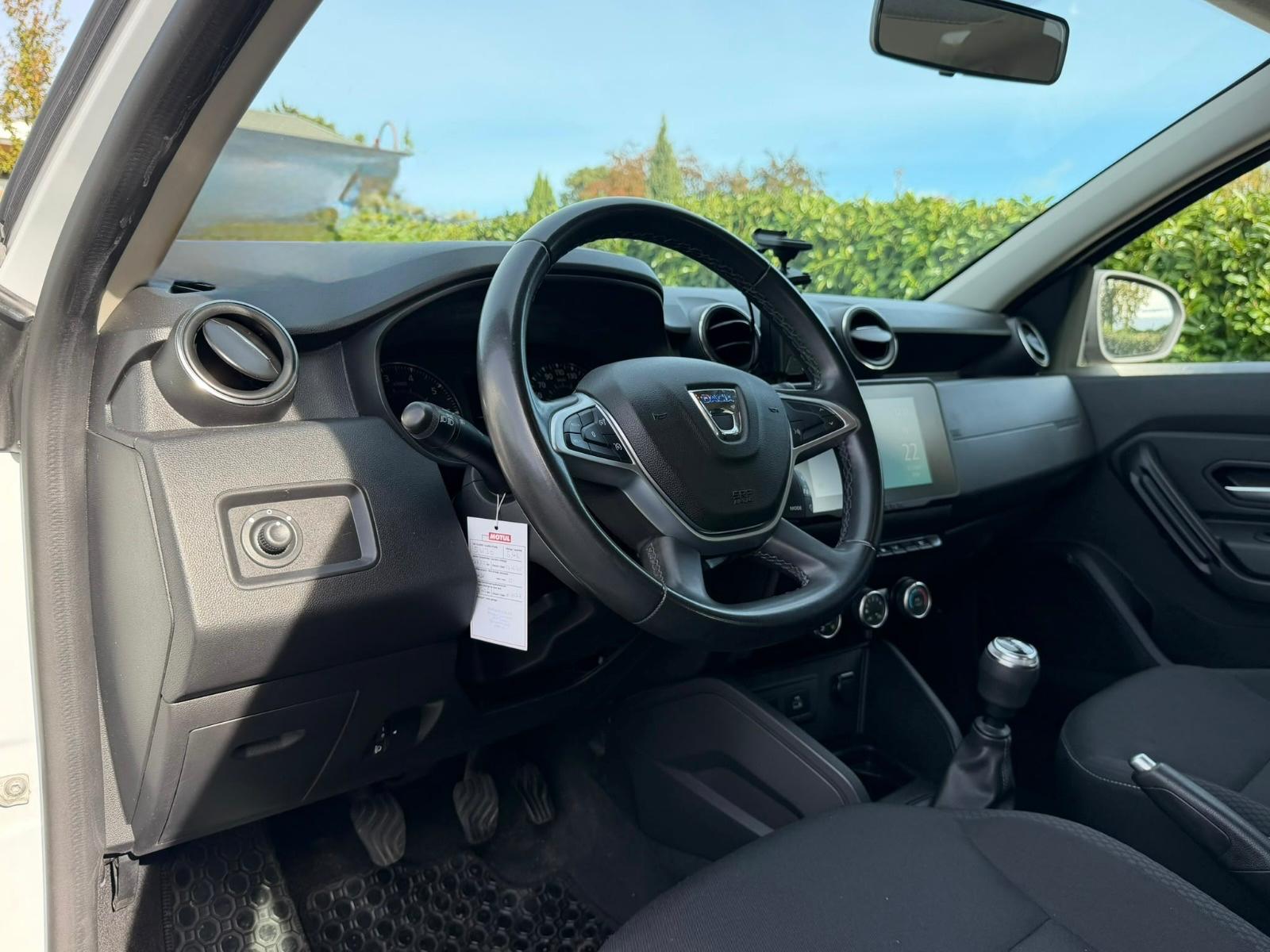 DACIA Duster TCe 150 Comfort 4x4-image-9