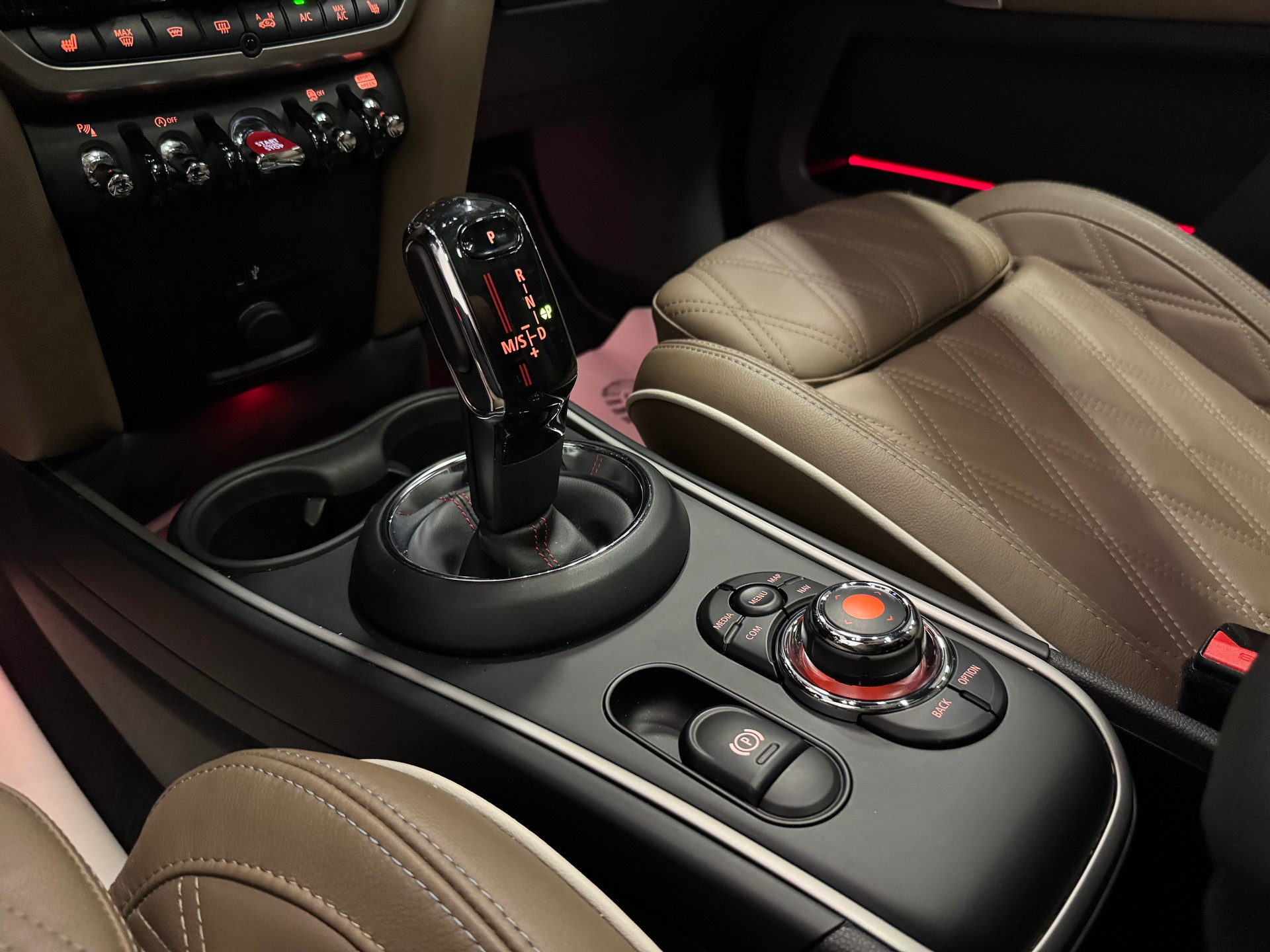 MINI Countryman Cooper S Trafalgar ALL4 Steptronic-image-28
