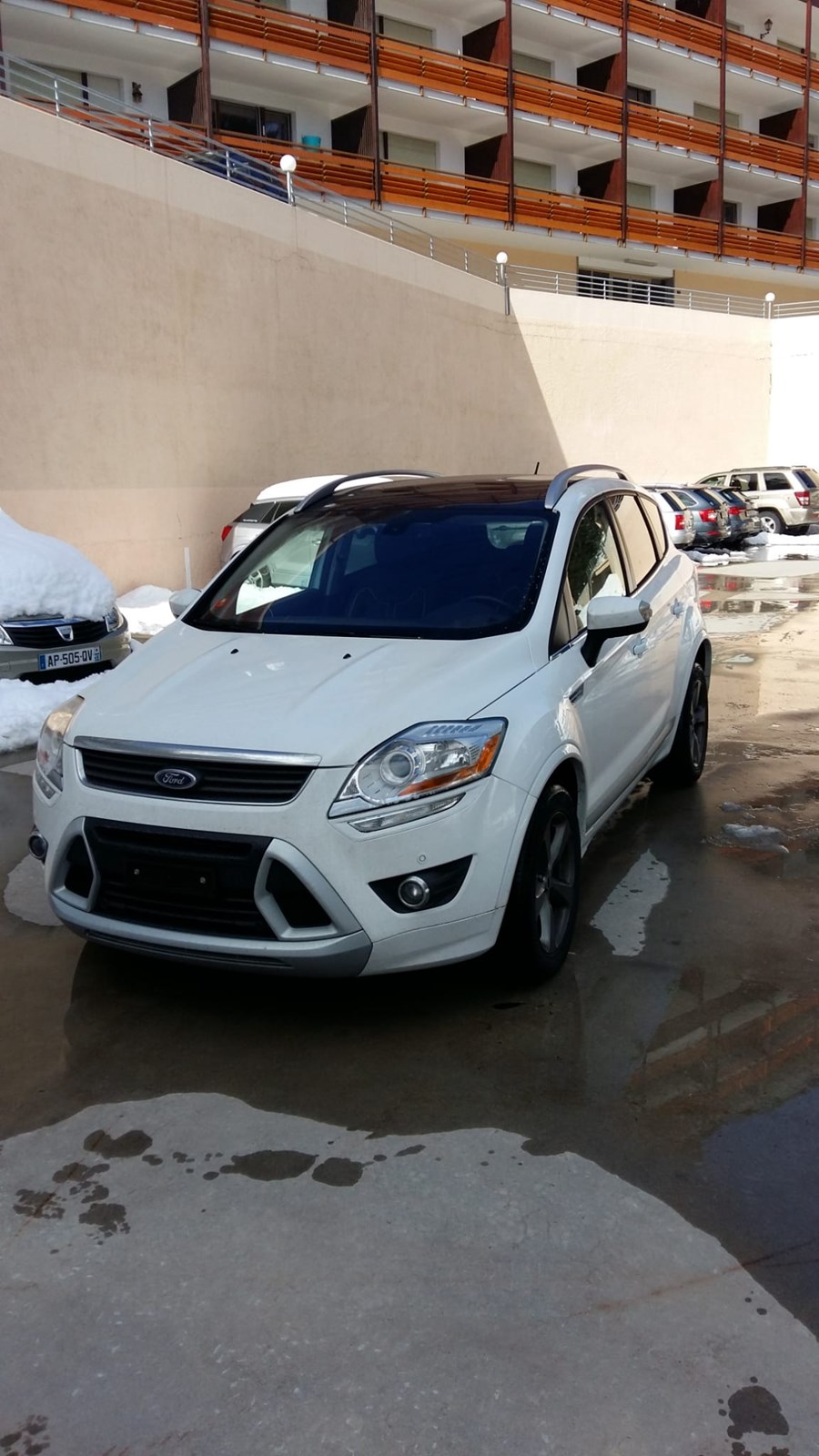 FORD Kuga 2.0 TDCi Individual 4WD-image-6