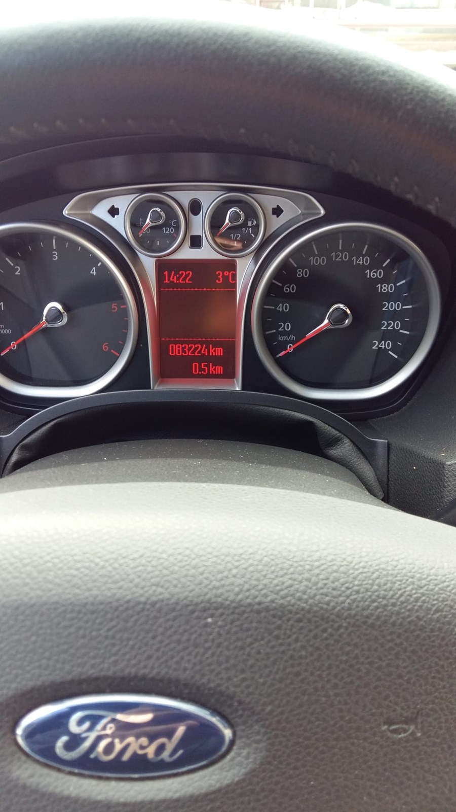 FORD Kuga 2.0 TDCi Individual 4WD-image-9