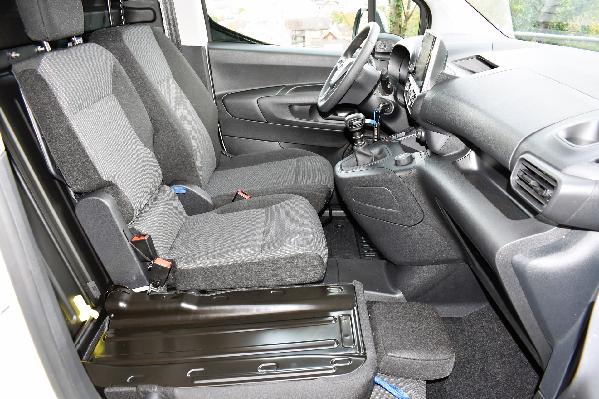 OPEL Combo Cargo 1.5 XL Enjoy s/s 4x4-image-11