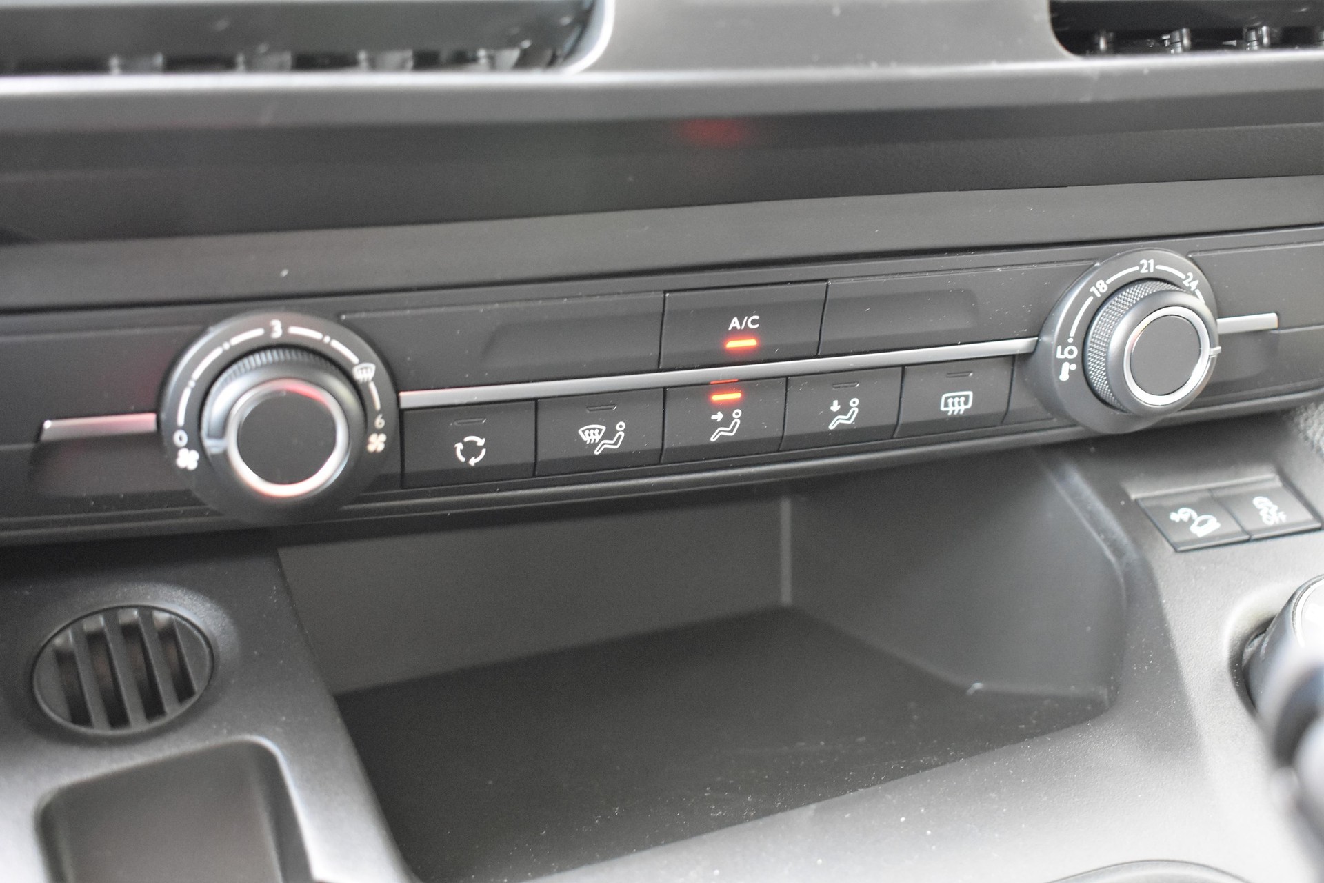 OPEL Combo Cargo 1.5 XL Enjoy s/s 4x4-image-15