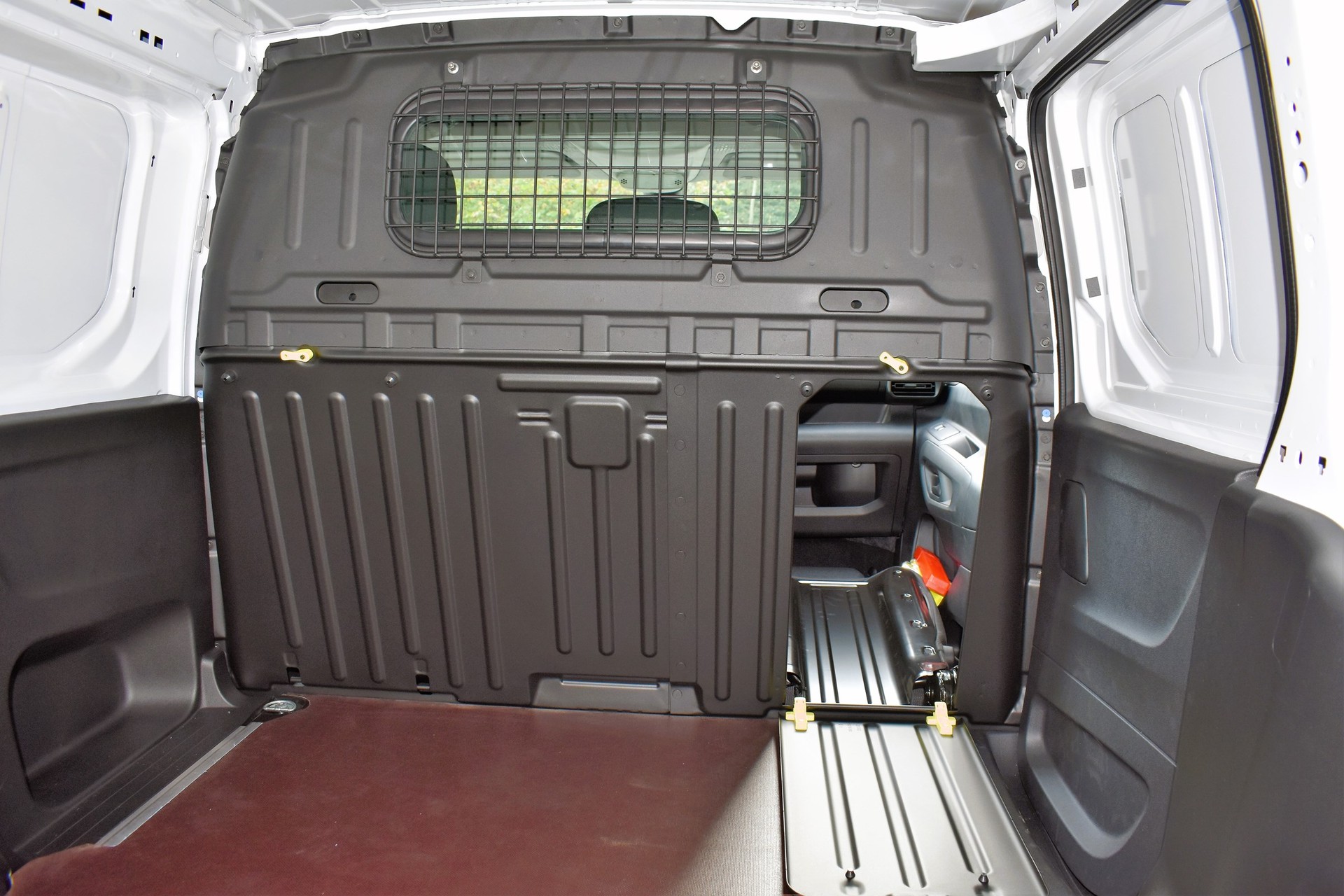 OPEL Combo Cargo 1.5 XL Enjoy s/s 4x4-image-6