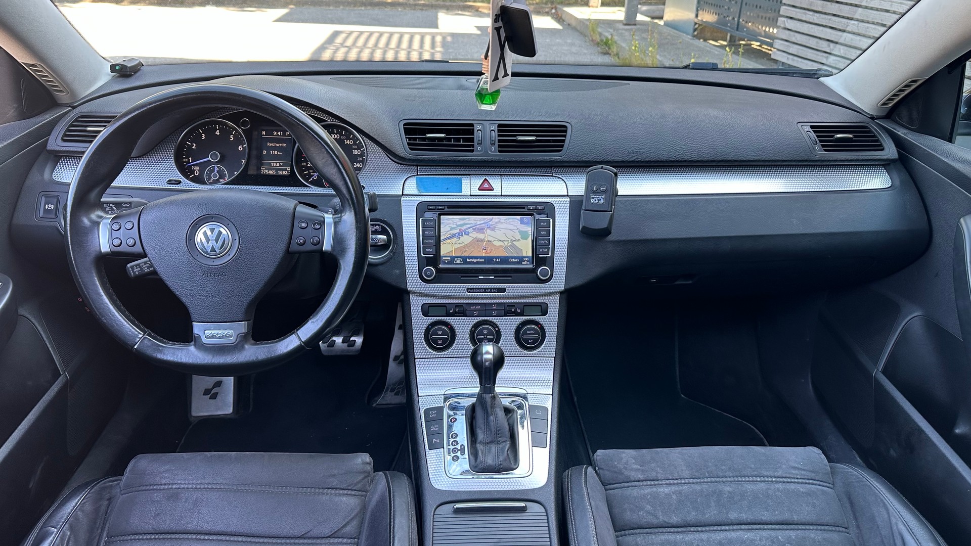VW Passat Variant R36 4Motion-image-9