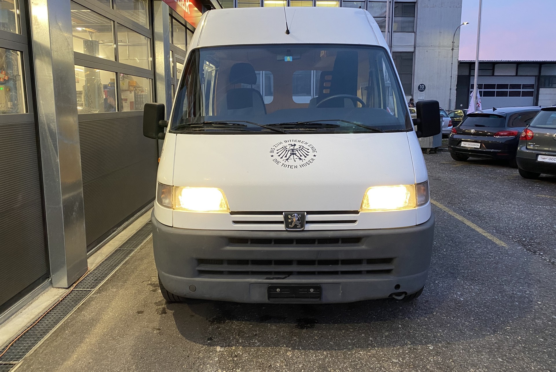 PEUGEOT Boxer 1.9TD 310 CS-image-1