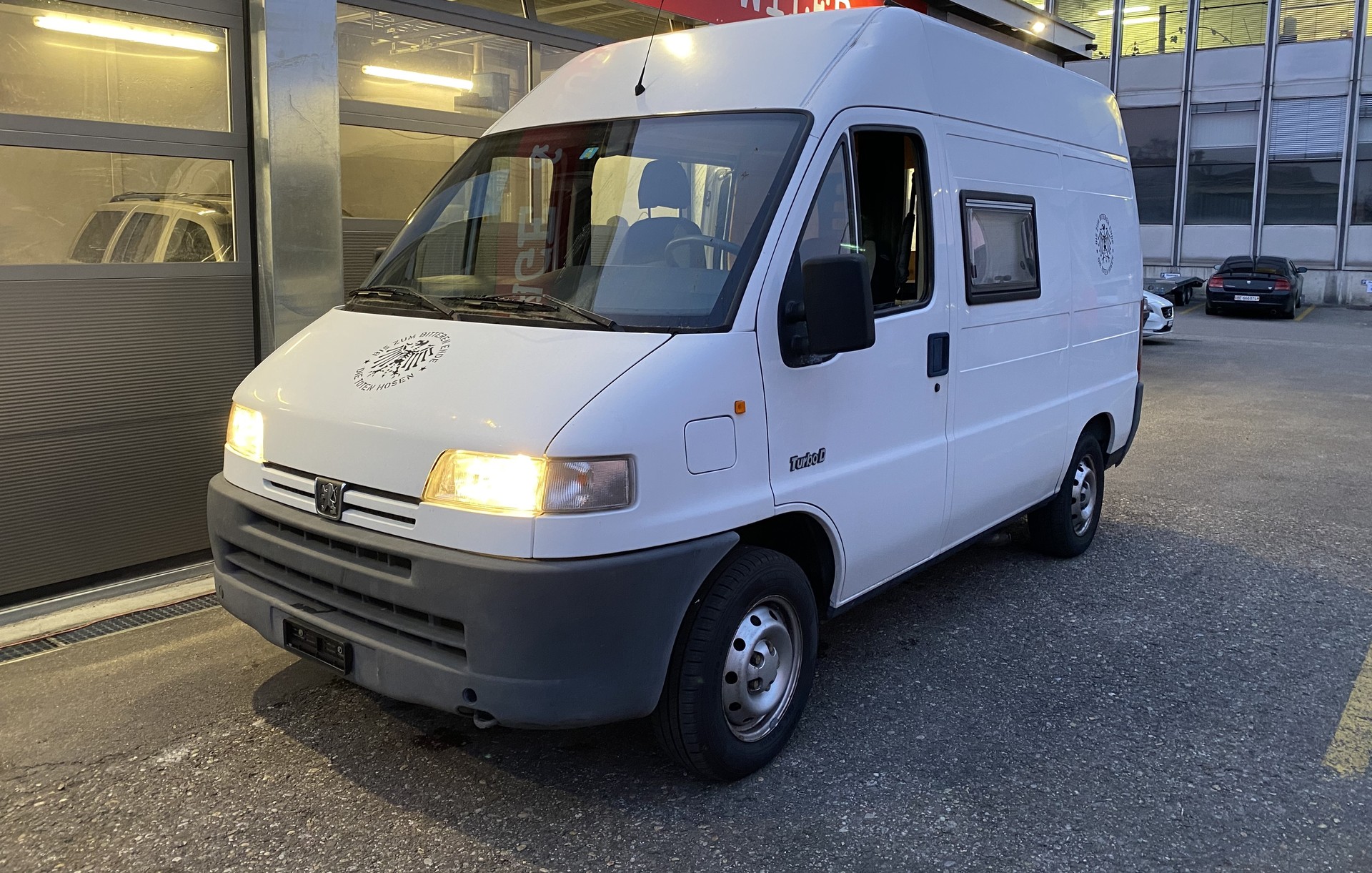 PEUGEOT Boxer 1.9TD 310 CS-image-0