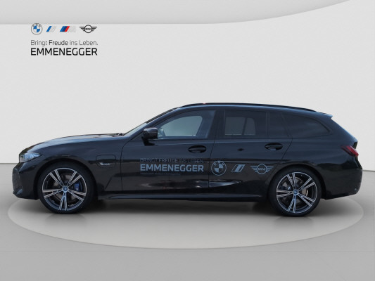BMW 330e xDr Tour M Sport-image-1