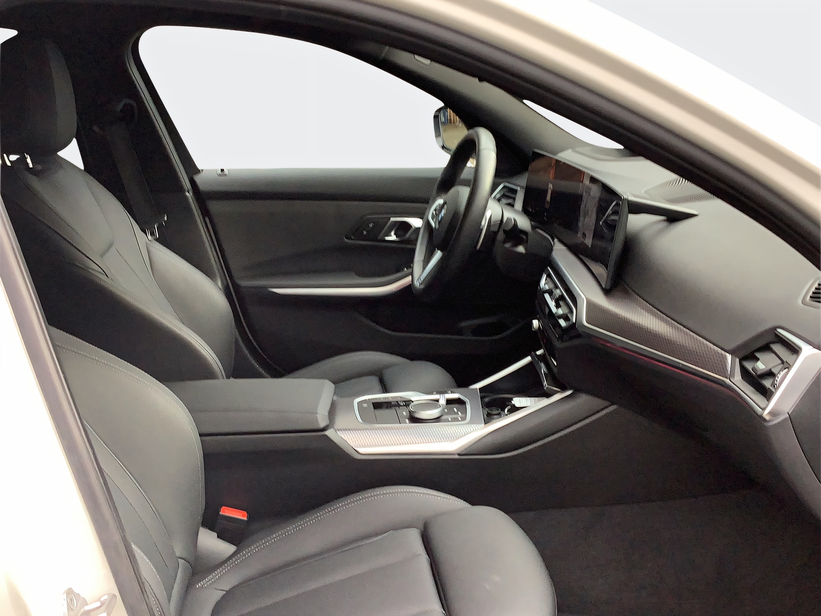 BMW 320d xDr 48V Tour M Sport-image-14