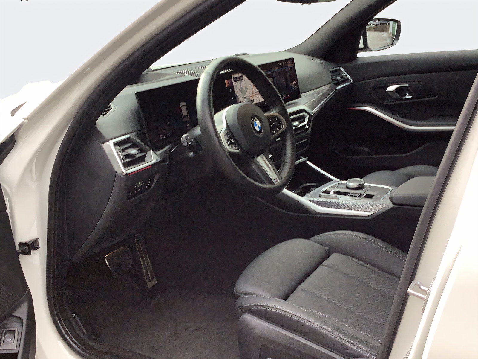 BMW 320d xDr 48V Tour M Sport-image-8