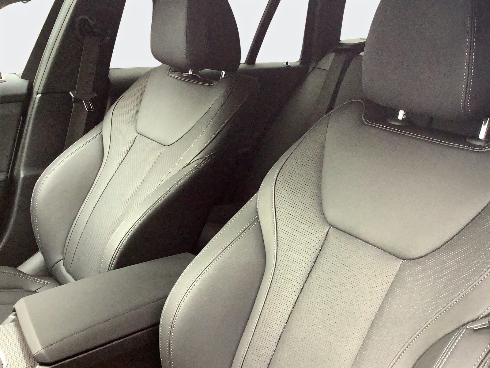 BMW 320d xDr 48V Tour M Sport-image-13