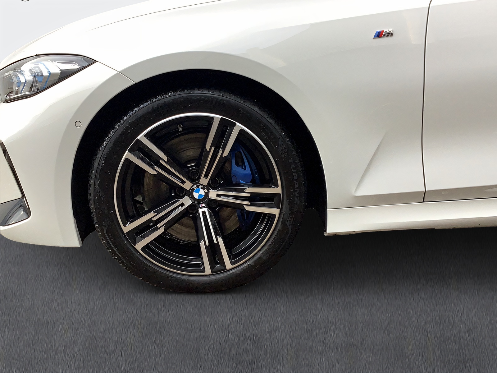 BMW 320d xDr 48V Tour M Sport-image-6
