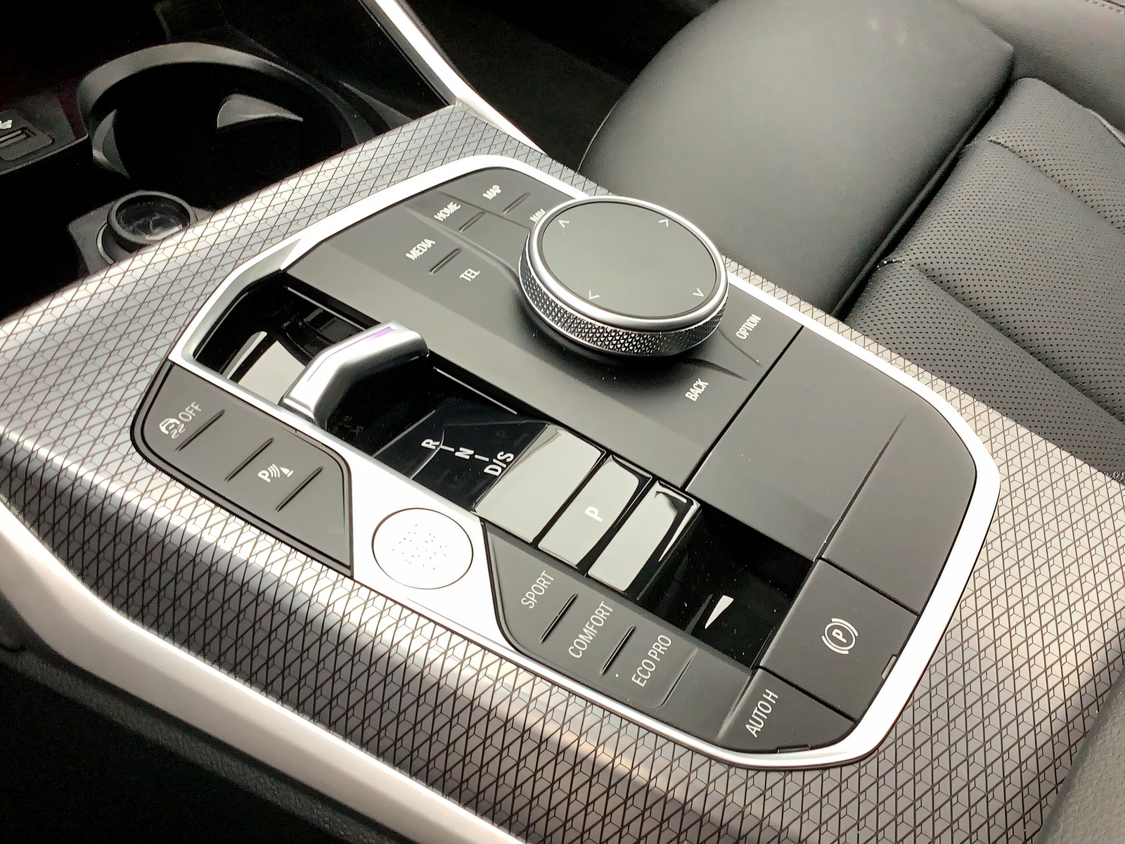 BMW 320d xDr 48V Tour M Sport-image-19