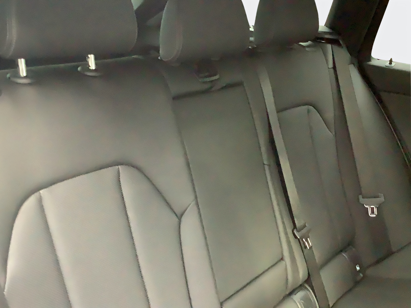 BMW 320d xDr 48V Tour M Sport-image-16