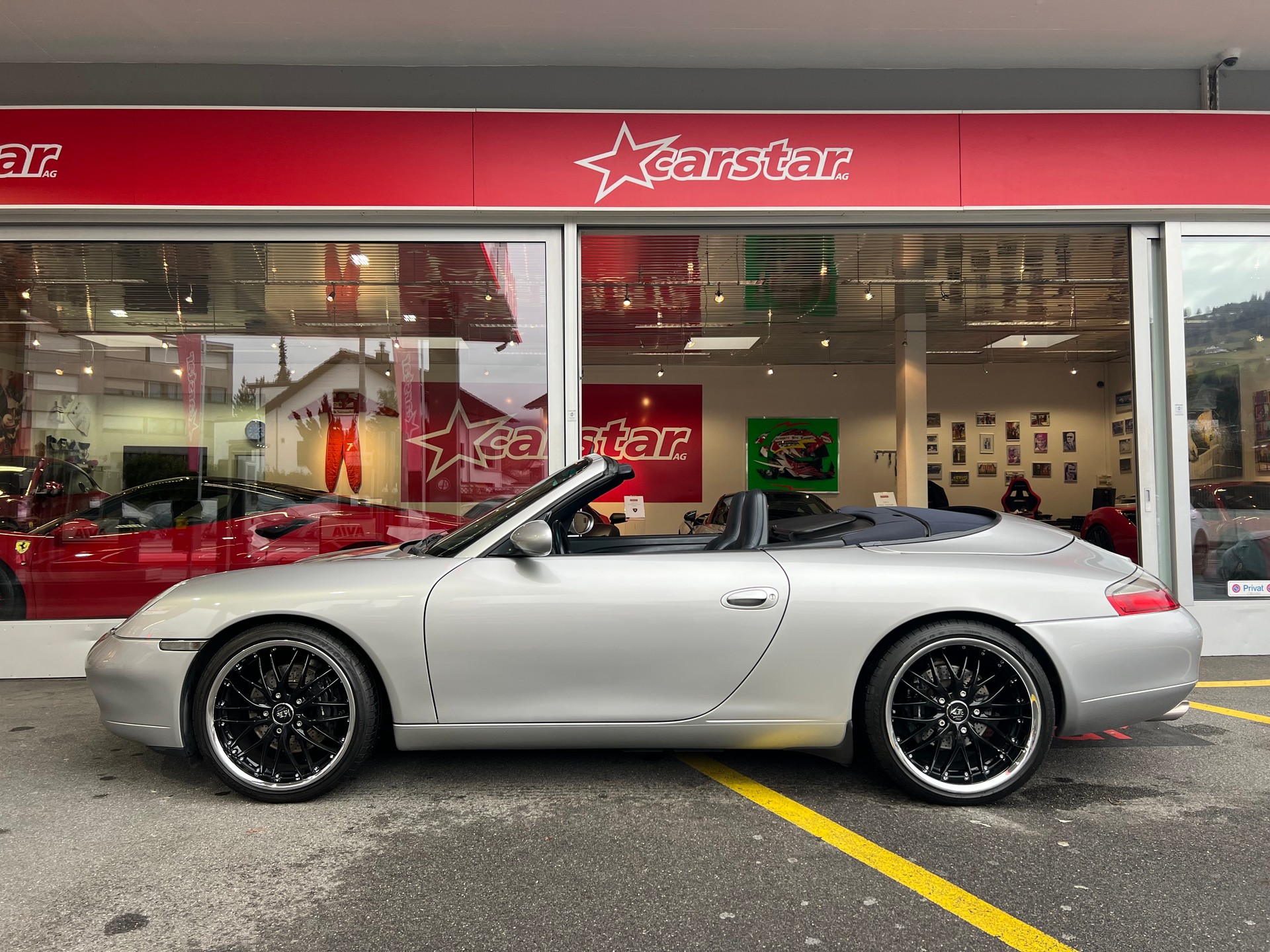 PORSCHE 911 Carrera Cabrio-image-0