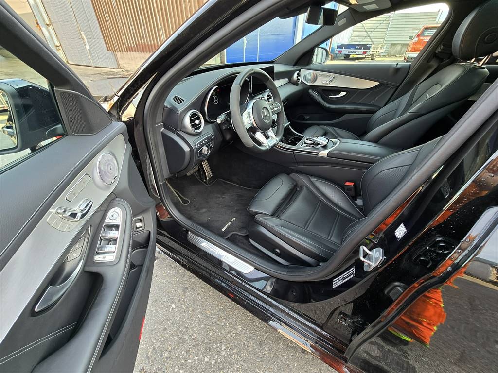 MERCEDES-BENZ C 63 S AMG-image-8