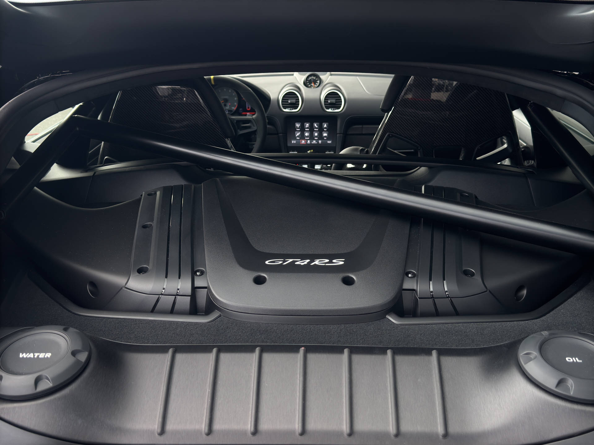 PORSCHE Cayman 718 GT4 RS-image-12