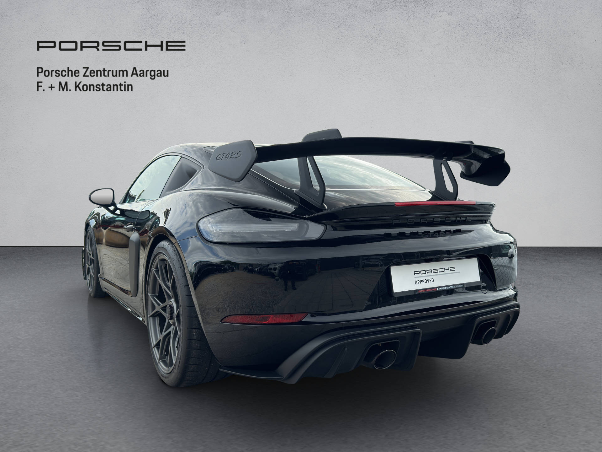 PORSCHE Cayman 718 GT4 RS-image-3