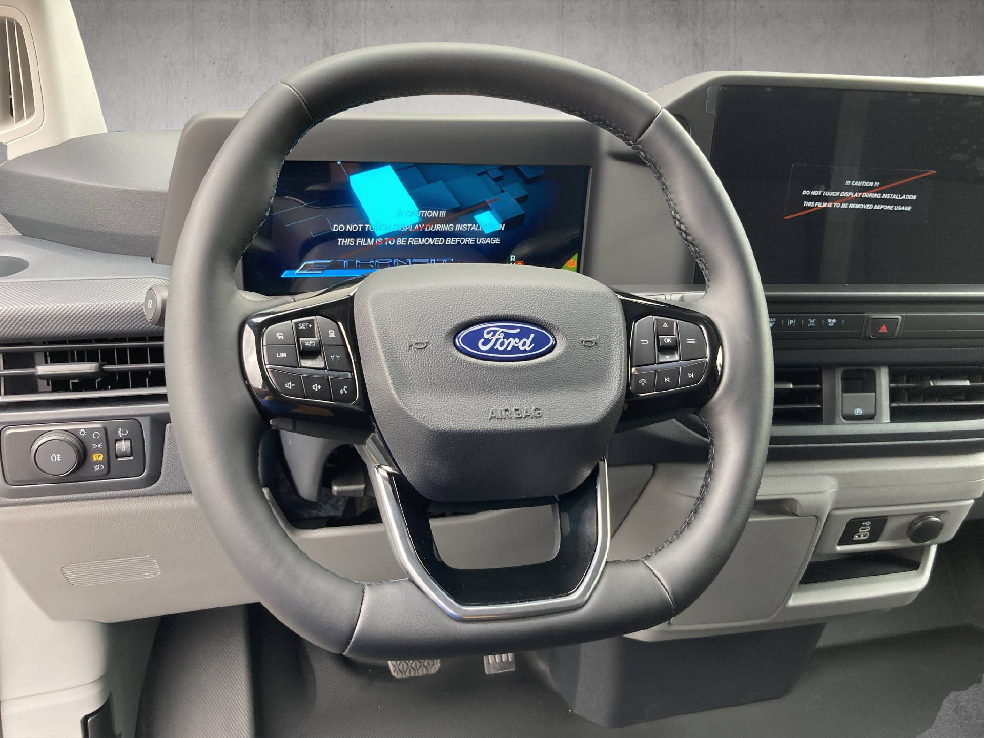 FORD E-Transit C Van 320 L1 Trend-image-21
