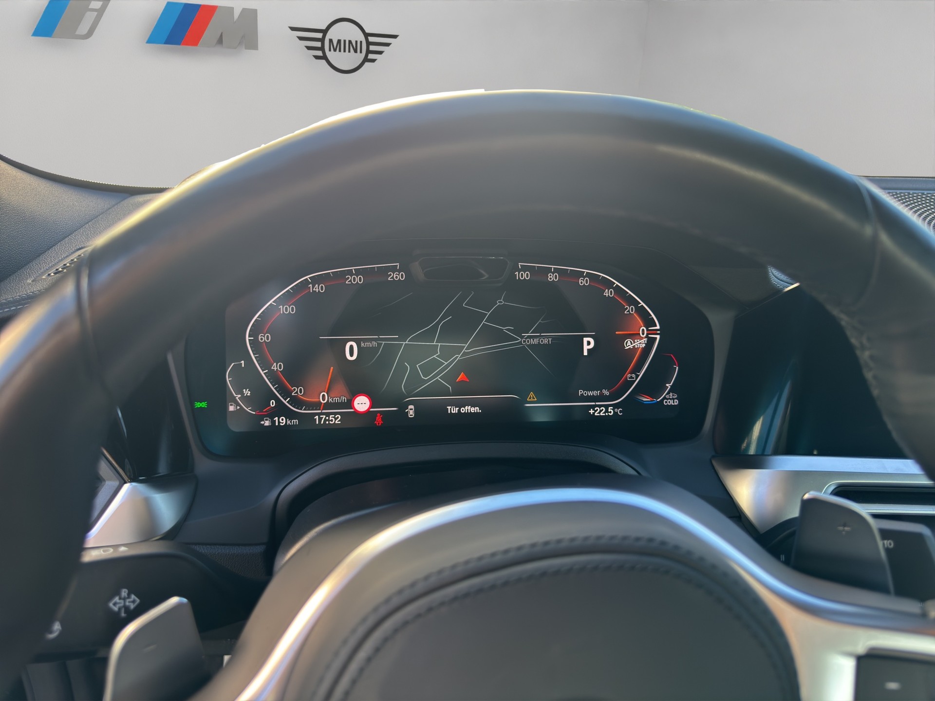 BMW 420i Cabriolet M Sport Steptronic-image-13